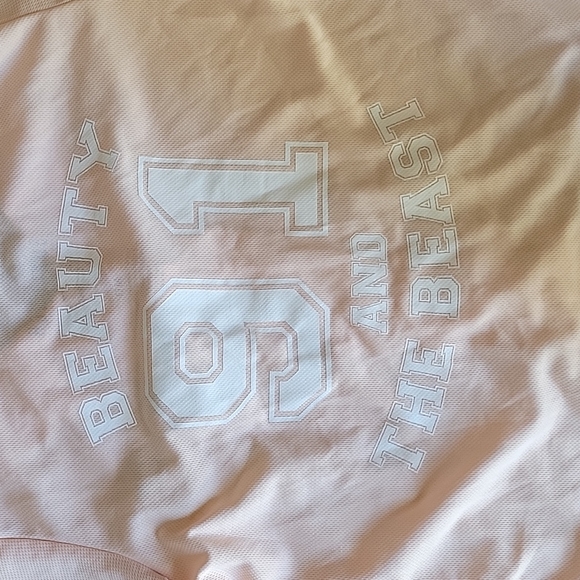 Medium Beauty Beast shirt Disney 🌹🥀 - Picture 8 of 8